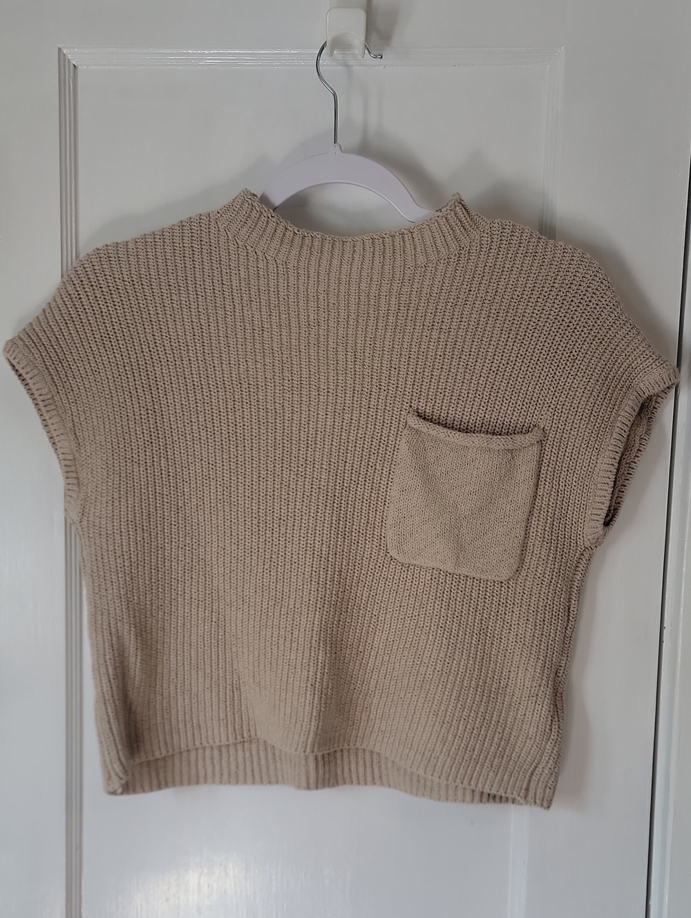 Womens Knit Pocket Sweater Vest - Beige